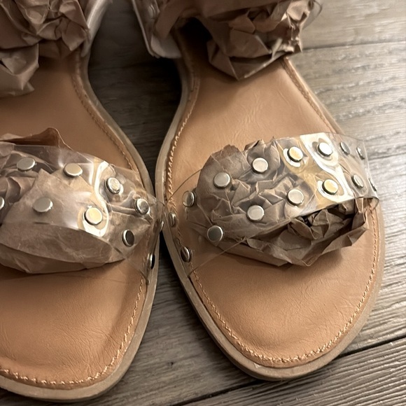 NEW [Sun + Stone] Easten Comfort Insole Clear Studded Flat Sandals Women’s Sz 10 - Picture 5 of 10
